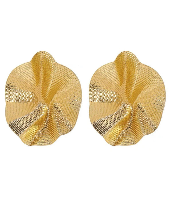 New ruffled ruffle earrings Metallic dinner studs